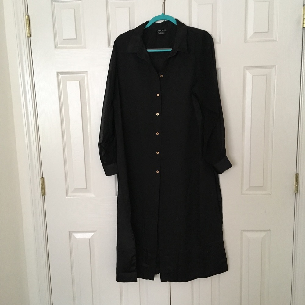 Long buttondown blouse